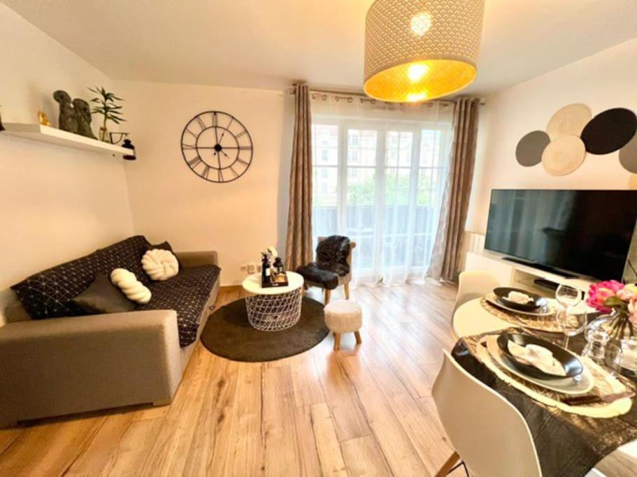 Appartement En Centre-Ville Bussy-Saint-Georges Kültér fotó